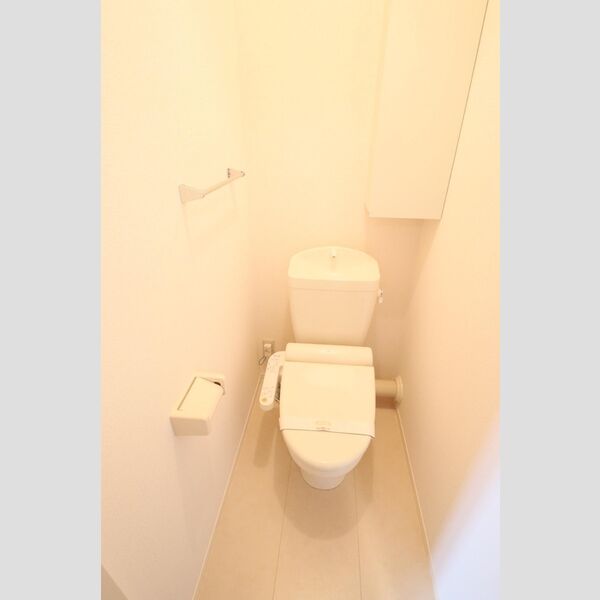 サンガーデン201号室 温水洗浄暖房便座です!