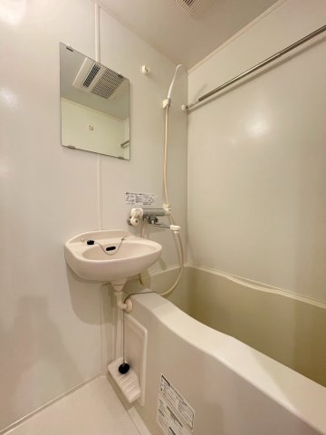 グラントゥルース西日暮里603号室 お風呂