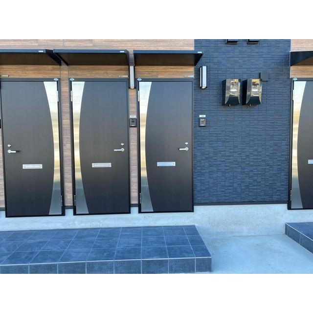 MQuarto箭弓町 玄関