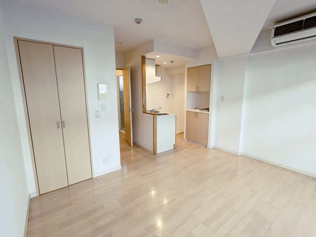 ガーデン代々木八幡107号室 リビング