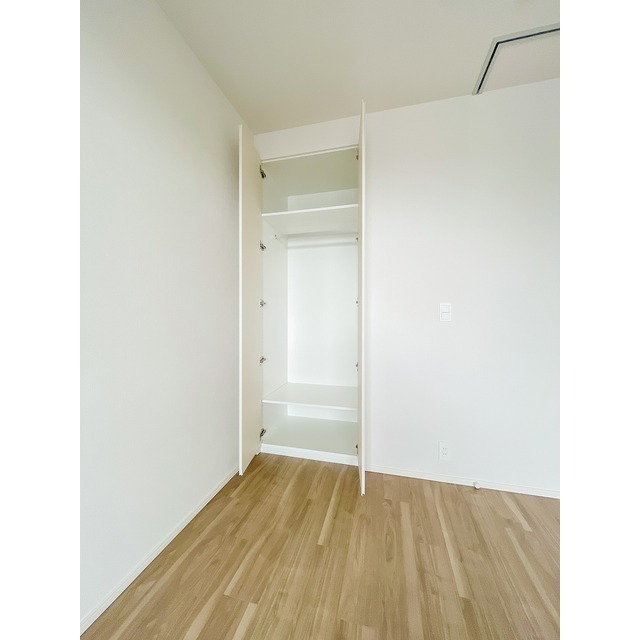 ザ・ケンジントン・レジデンス横濱片倉0417号室 クローゼット（寝室③）