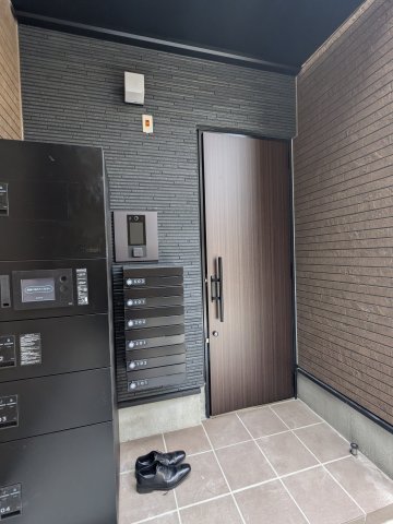 イルレガーロ北小岩0101号室 エントランス