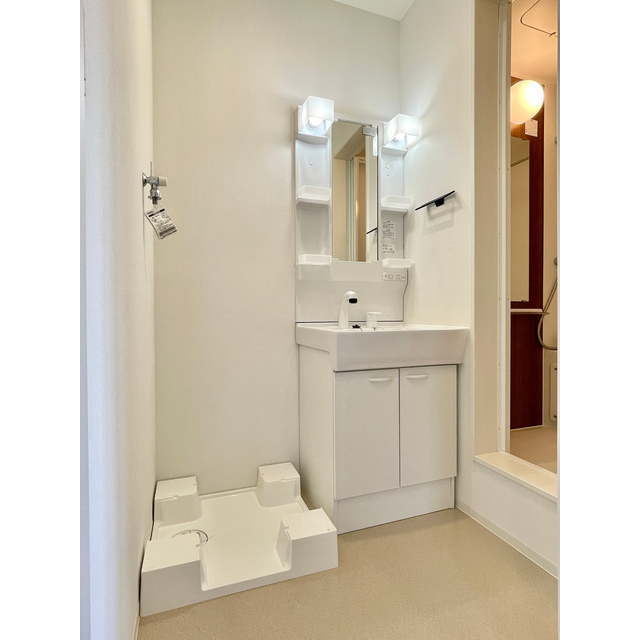 モナ・ローベル ☆洗面所