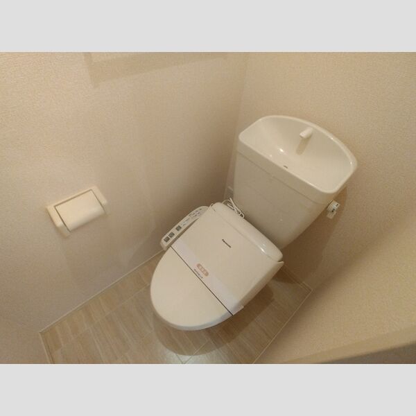 シャングリラ206号室 トイレ