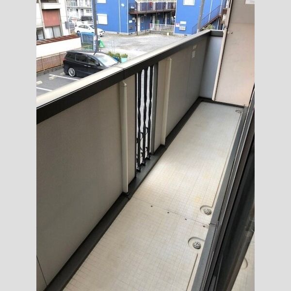 ベルデ藤原202号室 ベランダ