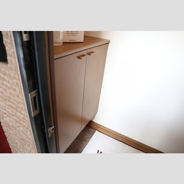 エステートU　Ⅰ カウンタータイプシューズBOX