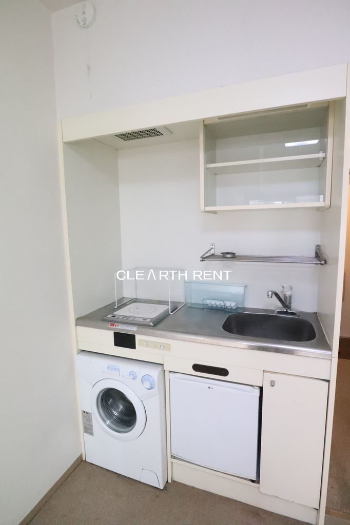 センチュリー西久保 洗濯機付きのキッチン