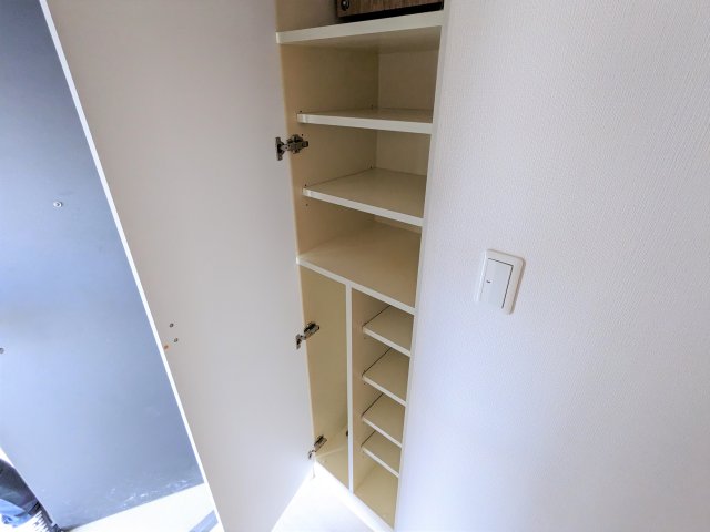 ガーデン板橋氷川町611号室 収納