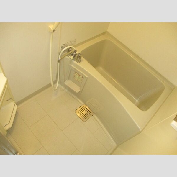 ピエトラ ポンテ105号室 浴室