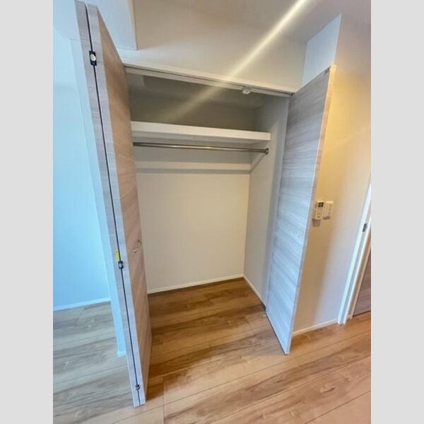 ロイジェント山王0302号室 収納