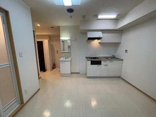 麹町クリスタルシティ西館5階 ダイニングキッチン　2025年11月撮影