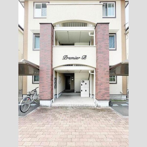 プレミール　B B棟出入口