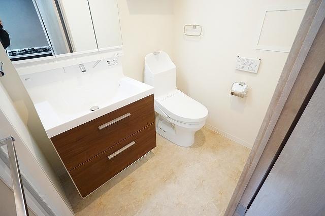 ・ROOTs Yokohama Yoshinocho3階 トイレ