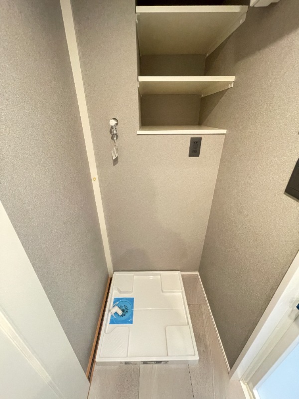 レジディア神田東6階 洗濯機置き場