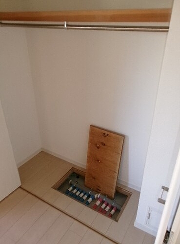 ライオンズプラザ西台駅前4階 クロゼット　※前回募集時2023年11月撮影の写真