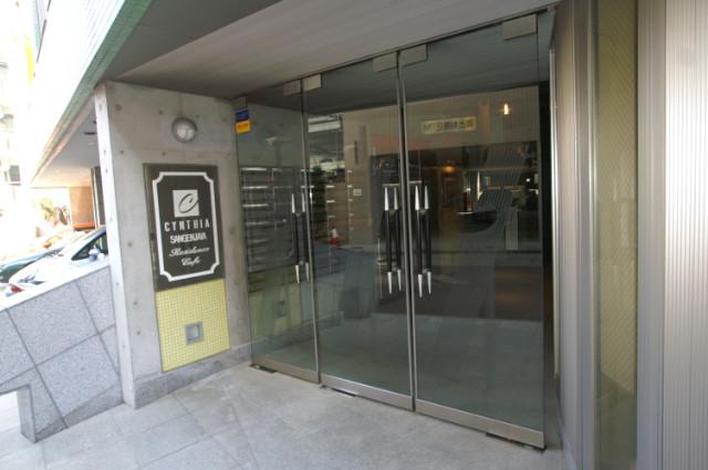 シンシア三軒茶屋レジデンスカフェ3階 エントランス