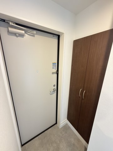 ベイルームグラン扇町EAST301号室 玄関