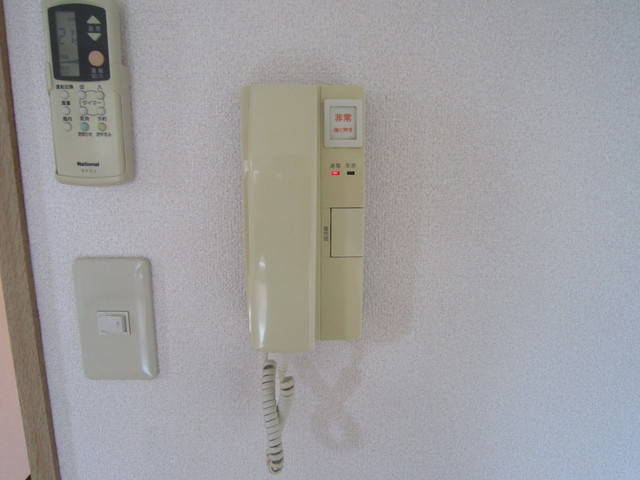 ルミエール湘南0201号室 インターホンです。