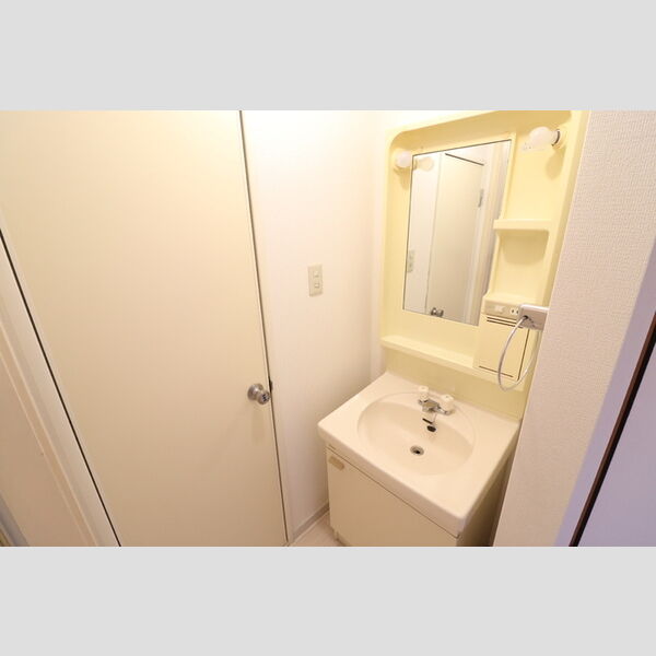 尾山台ハイツ　Ⅰ103号室 独立洗面化粧台