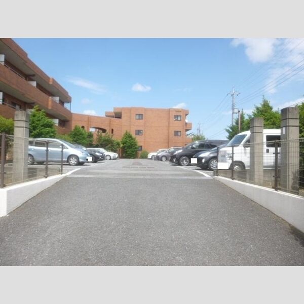 エムズ・アーク　C棟104号室 駐車場(要空き確認)