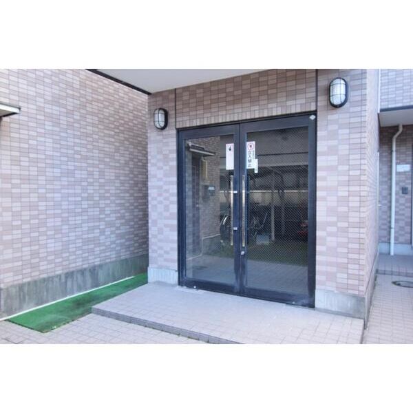 エステート吉武206号室 エントランス