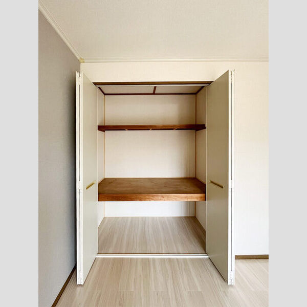 ルードルフィアタウンズ　B102号室 収納