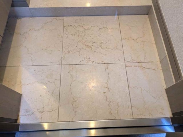 パレステュディオ飯田橋 玄関