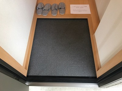 ボン　メゾン　ミウラ 玄関