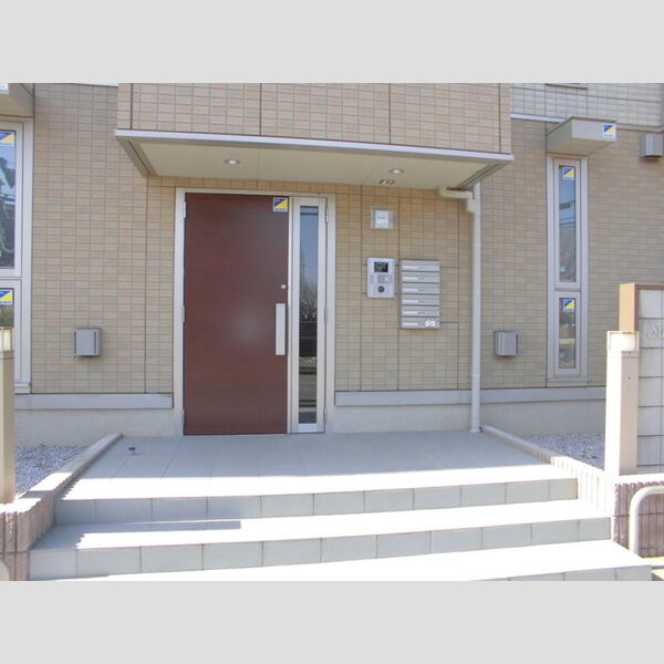 サン クラージュ301号室 エントランス