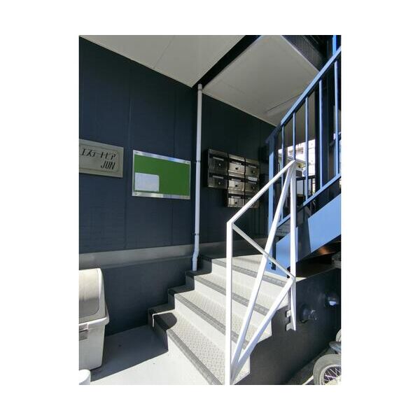 エステートピアJUNE401号室 エントランス