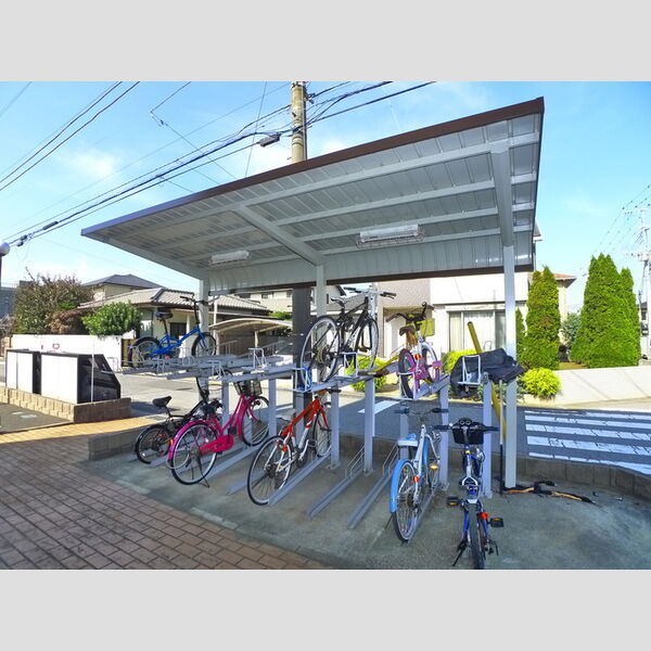 セジュール山の根 駐輪場