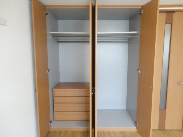 リバーシティ石塚 クローゼット開放時