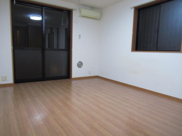 Granchesta1番館105号室 洋室