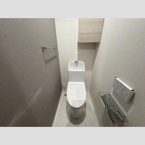 セレスティア南花畑Ⅲ101号室 トイレ