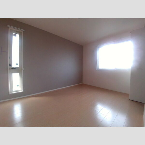 イルソーレ吉川美南　ロッソ 洋室