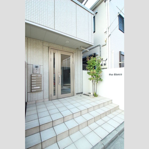 ピソ　ブランカ エントランス