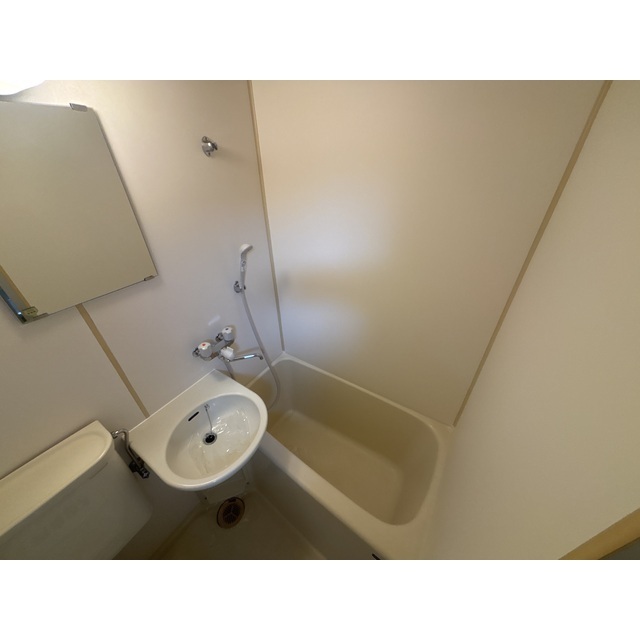 サンロイヤル武蔵野102号室 お風呂