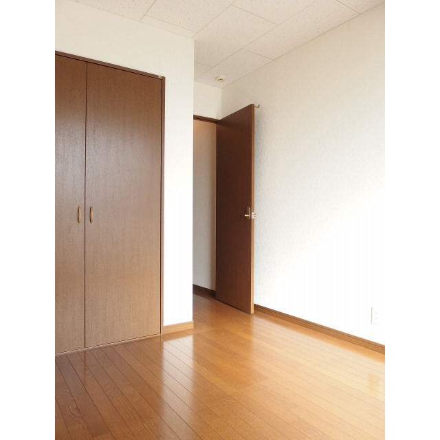 プレジール R203号室 内観