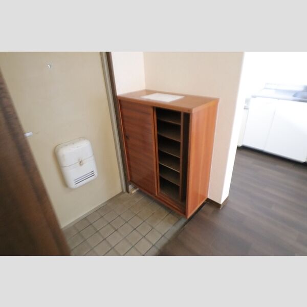 サンコーポ富士 玄関収納