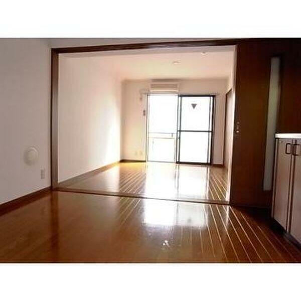 リーフロック401号室 リビング