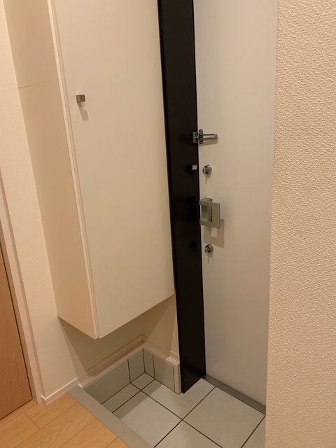 リビオン西青木 玄関