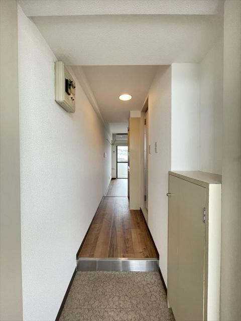 スカイコート横浜山手504号室 玄関