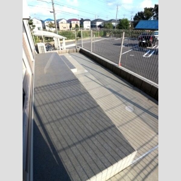 セジュールⅦ101号室 専用テラス