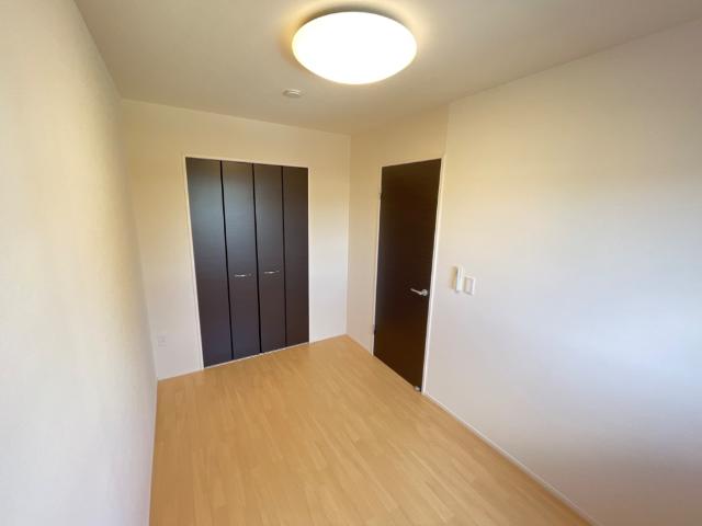 パピヨン・シャルム 洋室