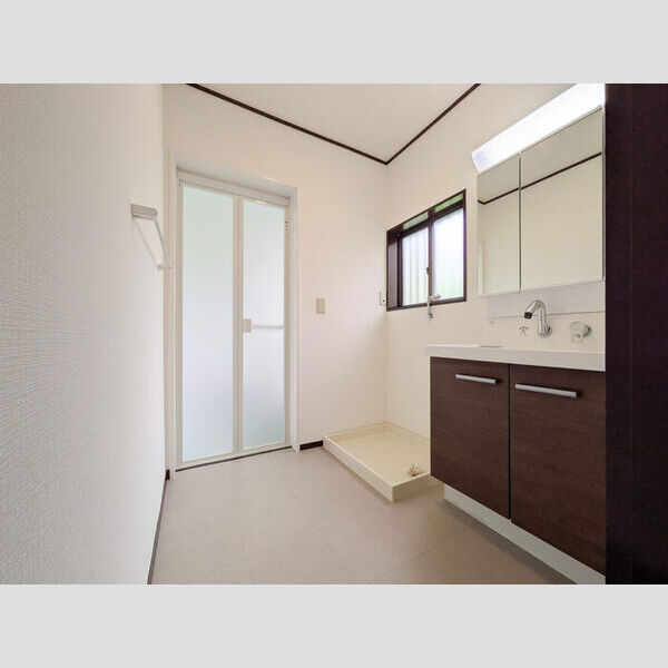 上麻生4丁目貸家 洗面