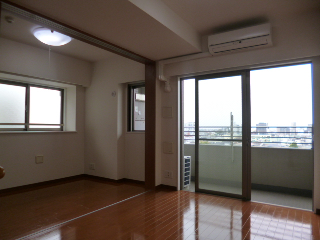 リリエンベルグ目白壱番館8階 リビング