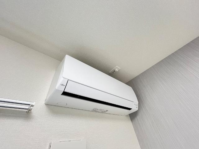 シャンパーニュ北越谷202号室 エアコン
