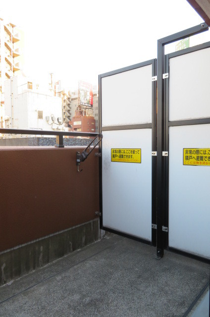 グランド・ガーラ西麻布 お洗濯にも便利なバルコニー付き