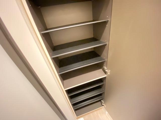 オータムスイート103号室 収納