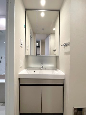 プライムメゾン千葉新町0801号室 洗面